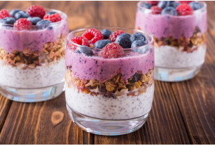 Verrines de chia pudding au granola